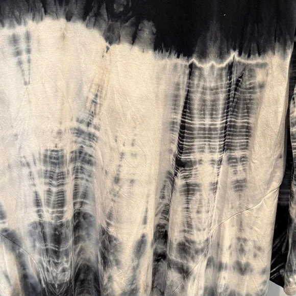 Steel Pony Black and White Tie-Dye Women's Top - Picture 3 of 6
